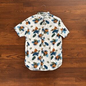 Cactus Man Men’s Medium Floral Print Button Up Dress Shirt